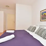House Santro Apartman Baška Voda