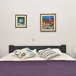 House Santro Apartman