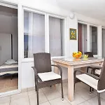 House Santro Apartman Baška Voda
