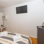 House Santro Apartman