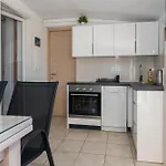 House Santro Apartman