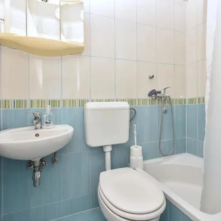 Διαμέρισμα House Santro Baška Voda
