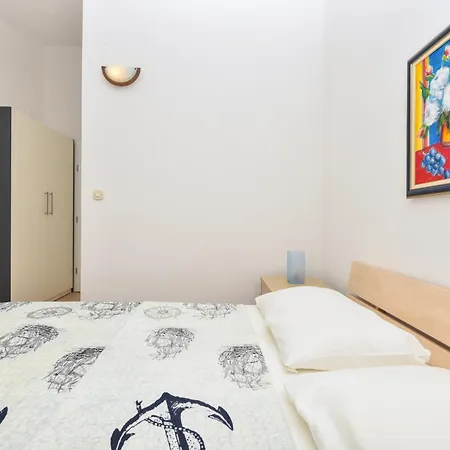 House Santro