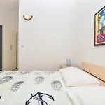 House Santro