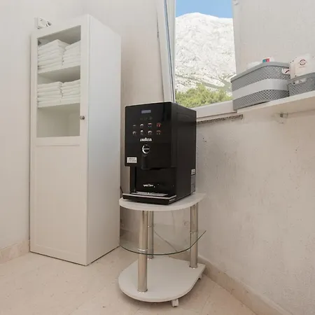 House Santro アパート *