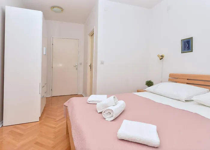 House Santro شقة