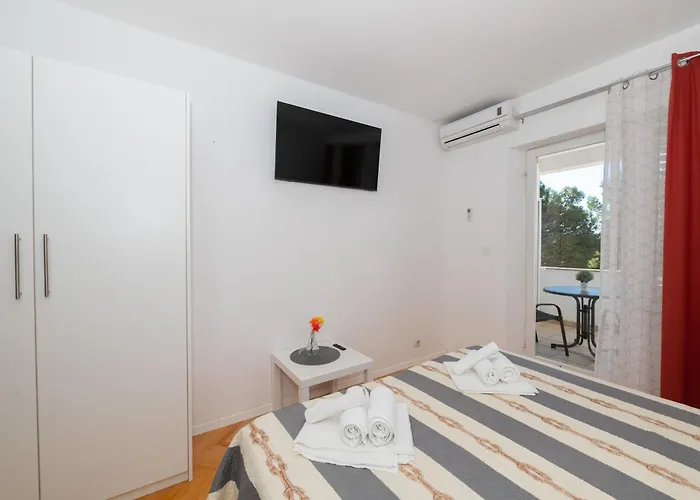 House Santro Baška Voda